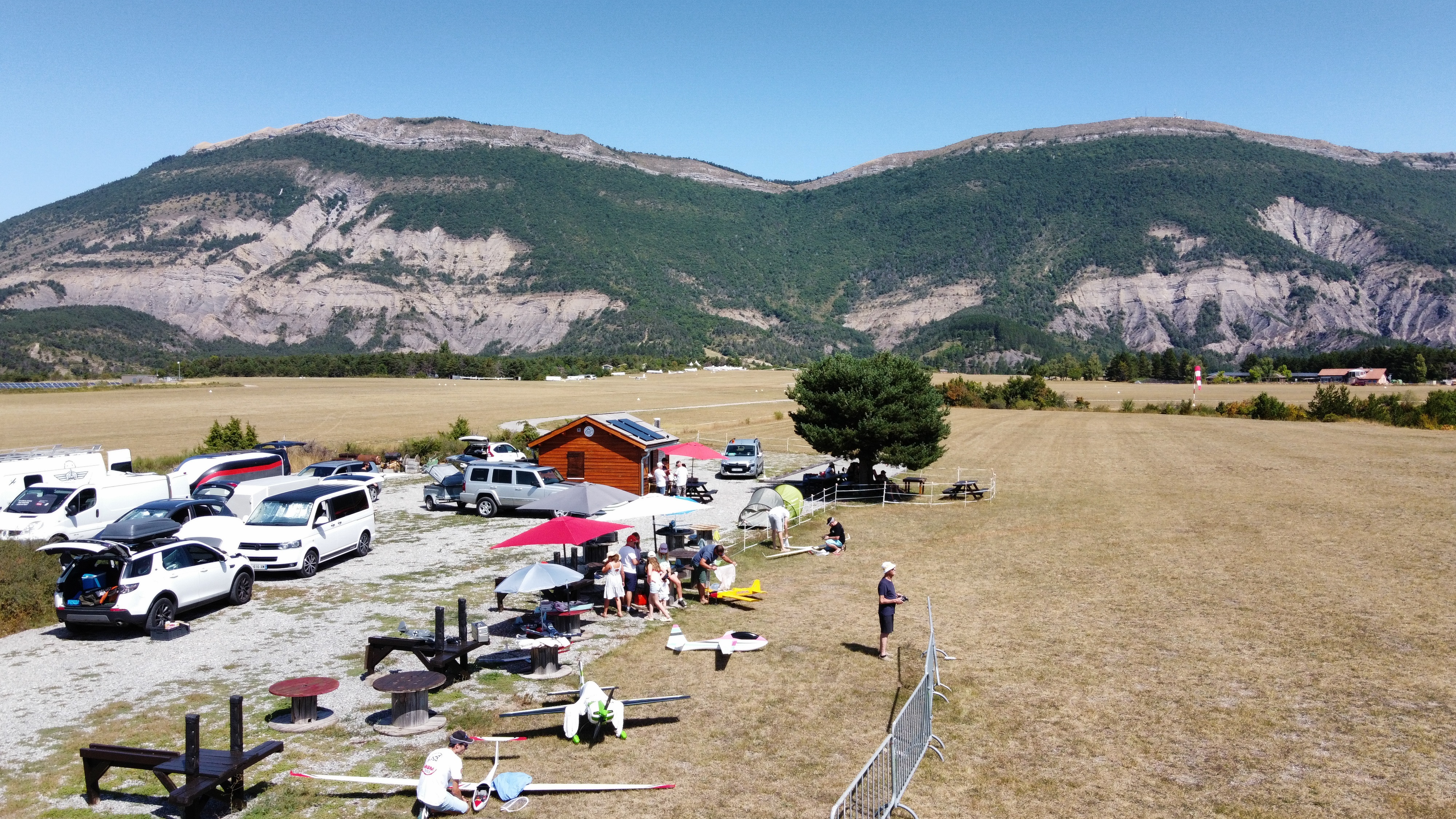 dji_fly_20250815_120452_839_1755271067059_photo_optimized.jpg